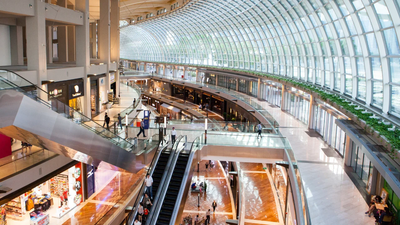 Case summary by Carroll & O’Dea Lawyers: Akgun v Stockland Property Management Pty Ltd and Anor [2024] NSWDC 253 – a slip and fall accident in a shopping centre